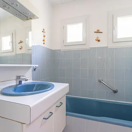 Appartamento Les Roches Fleuries-2 By Interhome Hyères